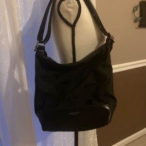 AUTHENTIC COACH HANDBAG
